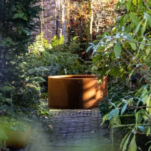 OUTGARD CIRCUM cortenstalen plantenbak